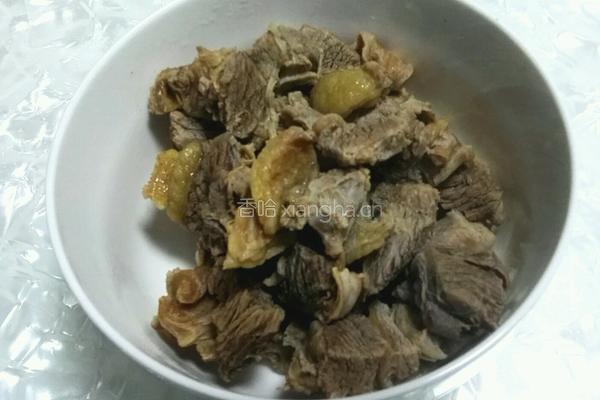 萝卜炖牛腩的做法图解4