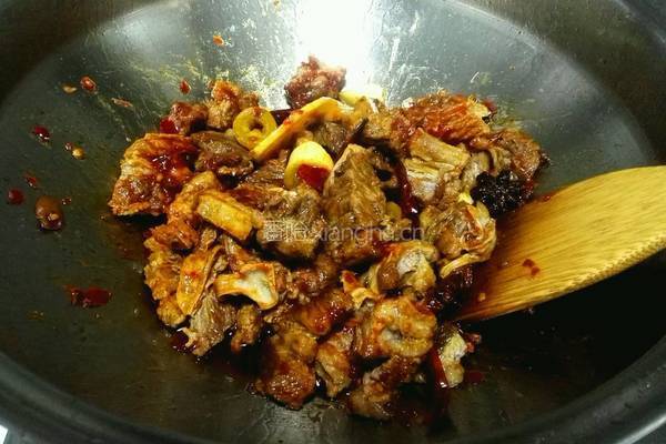 萝卜炖牛腩的做法图解9