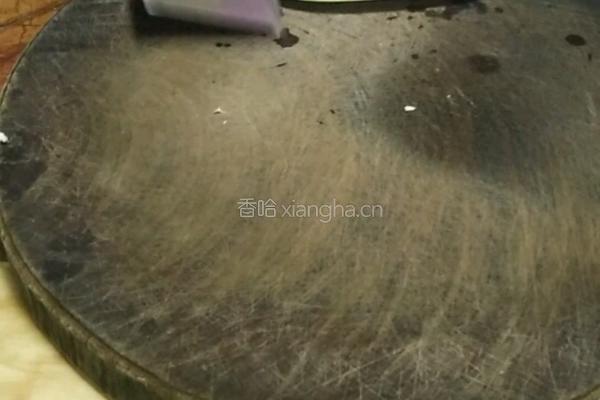 冰糖柚皮的做法图解1