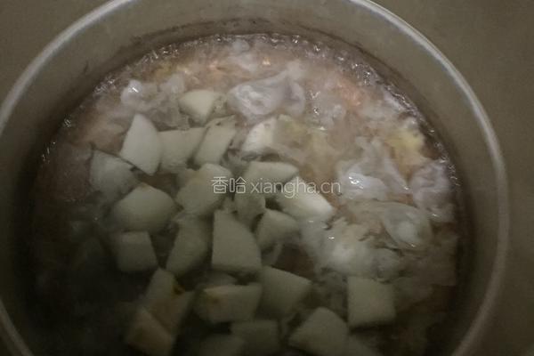 冰糖雪梨银耳羹的做法图解6