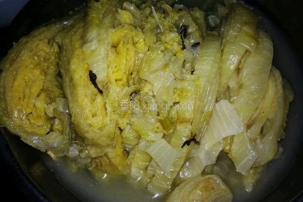 酸菜炖肘子的做法图解2