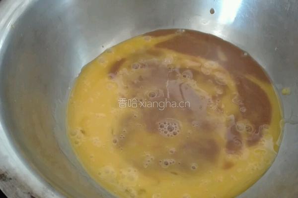 咖啡戚风蛋糕的做法图解3