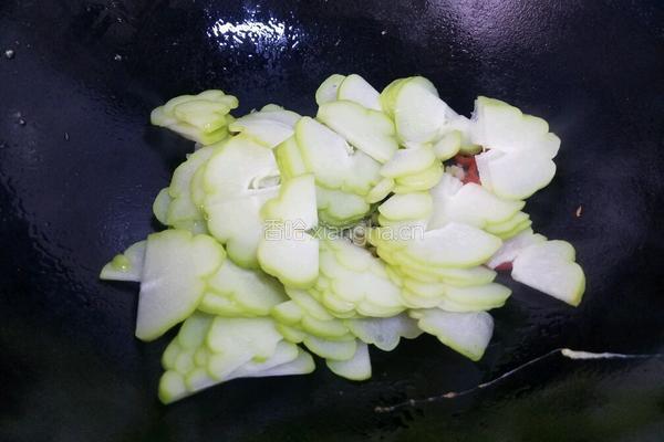 佛手瓜炒鸡蛋的做法图解8