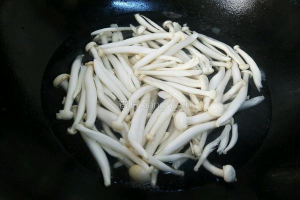 小蘑菇炒肉丝的做法图解7