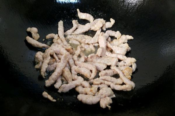 小蘑菇炒肉丝的做法图解9