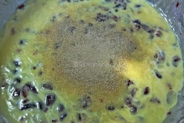 来一口糯香的蔓越莓牛角包香到整个人都融化了的做法图解6