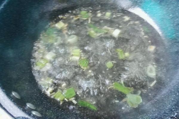 砂锅白菜冻豆腐的做法图解3