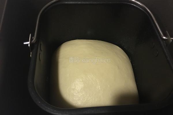 豆沙花朵面包的做法图解4