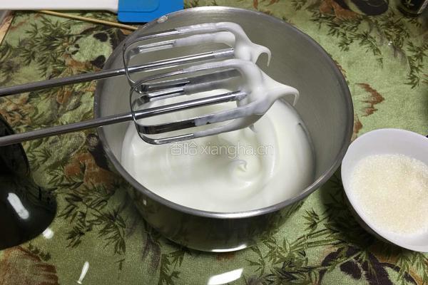 戚风蛋糕6寸的做法图解6