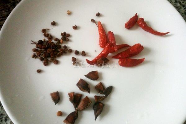酸辣毛豆的做法图解3