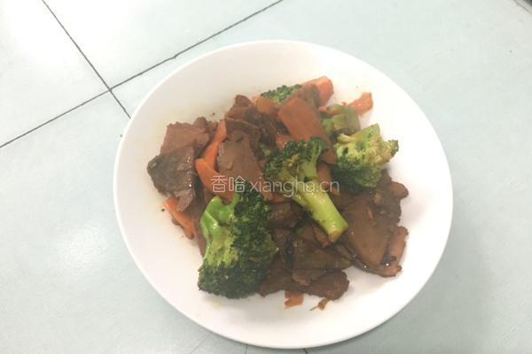 西兰花炒牛肉的做法图解7