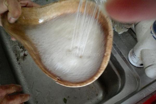 高粱米花豆粥的做法图解5