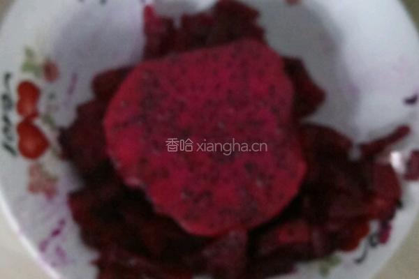 火龙果西米露的做法图解1
