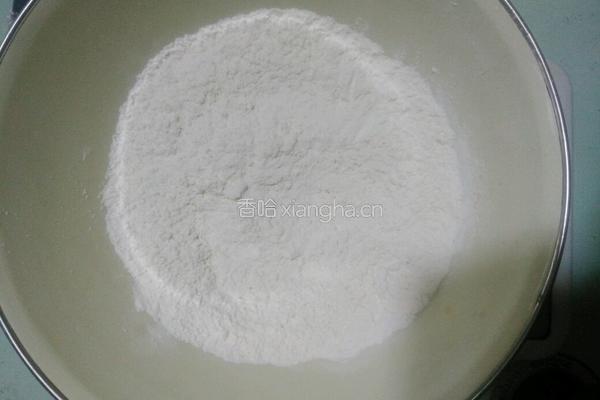 香蕉芝士玛芬蛋糕(12个)的做法图解2
