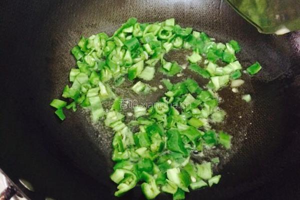 香辣藕丁的做法图解6