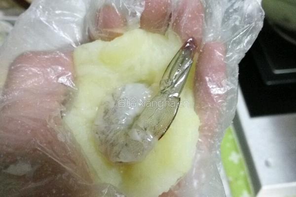 凤尾香酥虾球的做法图解4