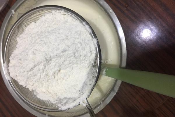 蜂蜜纸杯蛋糕的做法图解4