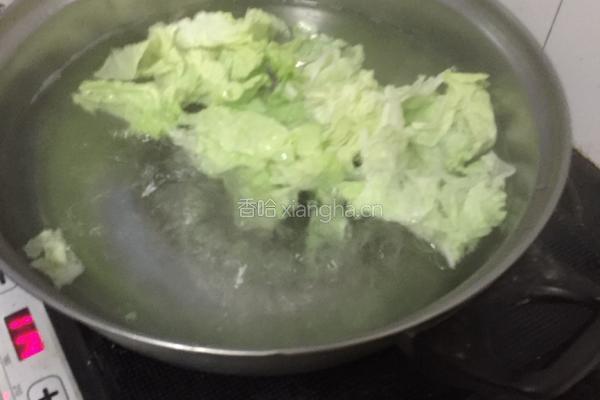 猪肉丸子汤的做法图解2