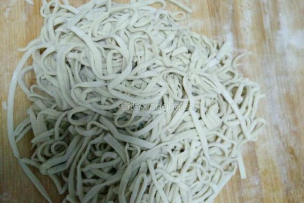  扁豆角闷面的做法图解2