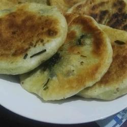 韭菜牛肉馅饼的做法[图]