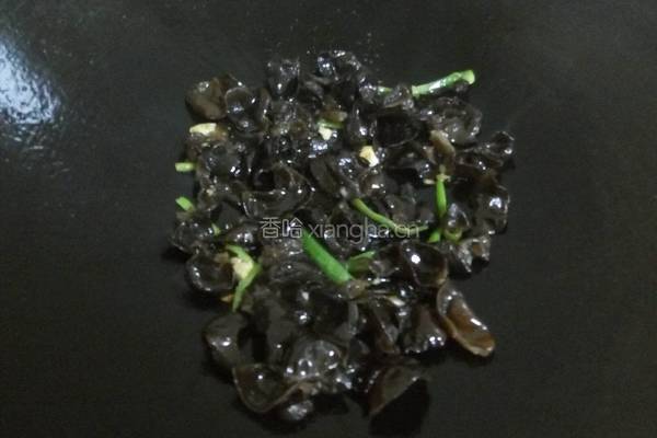 云耳炒腰花的做法图解7
