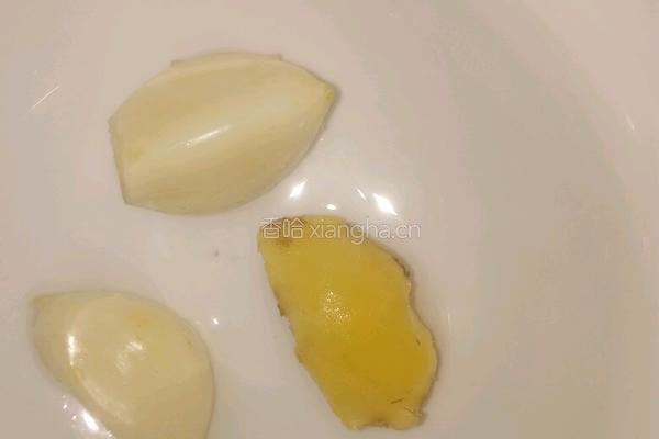 油泼白菜的做法图解2