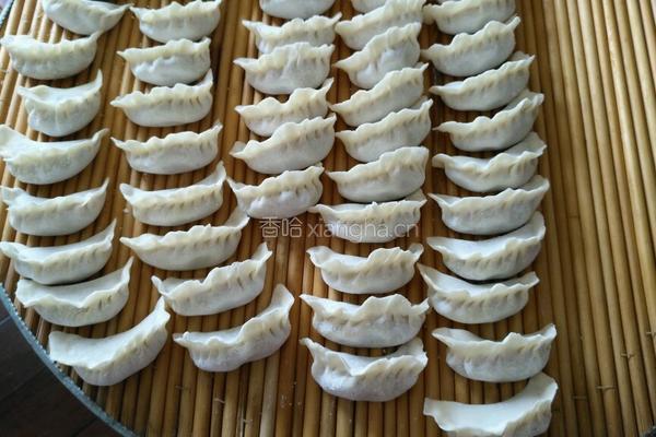 猪肉白菜馅饺子的做法图解10