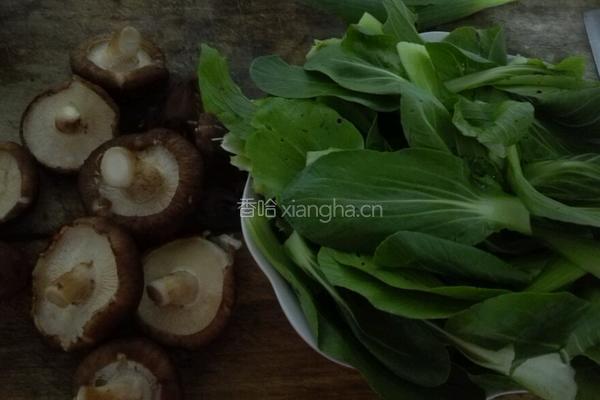 香菇炒油菜（快熟版）的做法图解1