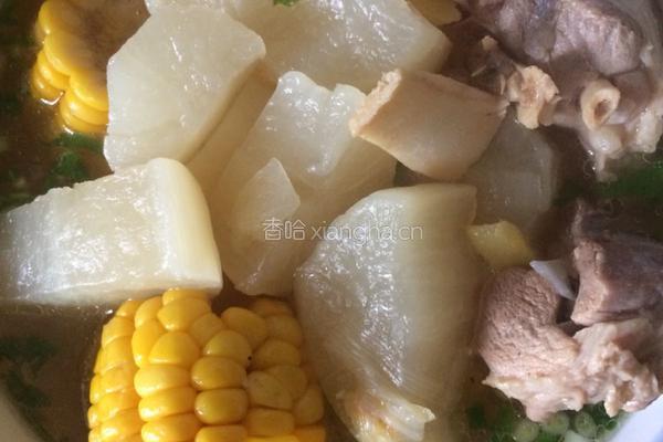 玉米萝卜棒骨汤的做法图解6