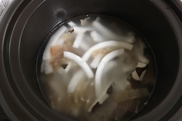 乌鸡椰子花胶汤的做法图解6