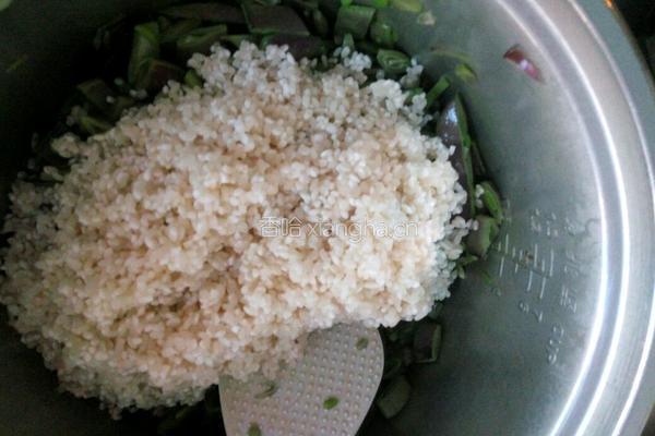 紫扁豆焖饭的做法图解8