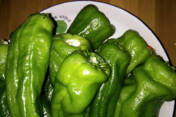 自创虎皮尖椒（爆椒）的做法图解1