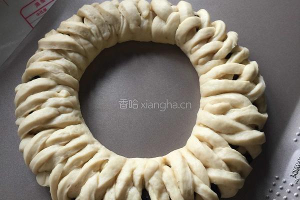 蜜豆花环面包的做法图解9