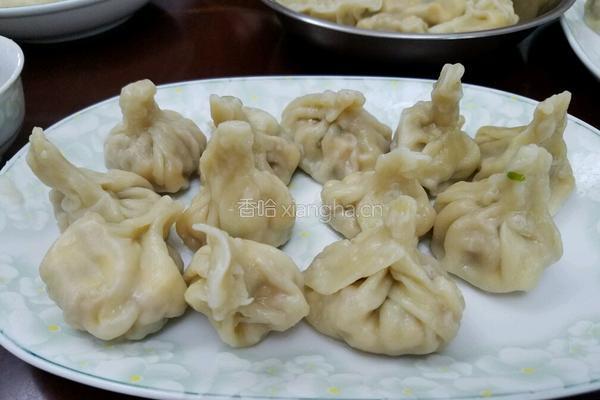 玉米饺子萝卜饺子的做法图解7