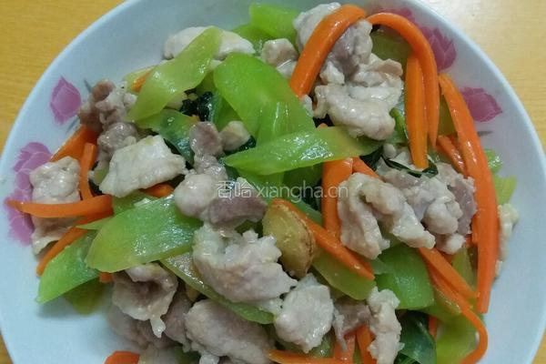 胡萝卜莴笋炒瘦肉的做法图解8