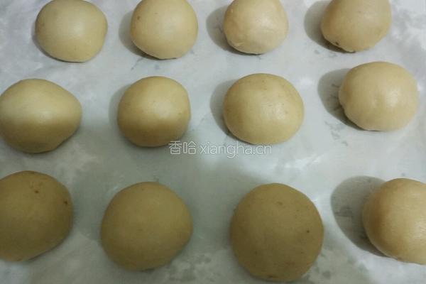 蛋黄酥的做法图解16
