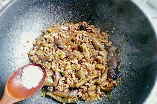 肉末烧茄子的做法图解10