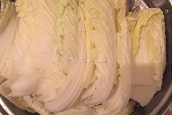 白菜梆子炒肉丝的做法图解1