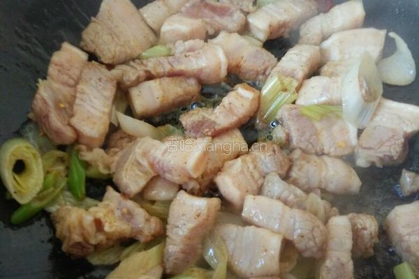 五花肉烧冻豆腐的做法图解7