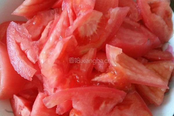 牛肉炒西红柿子的做法图解2