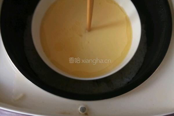电饭煲蒸鸡蛋糕的做法图解7