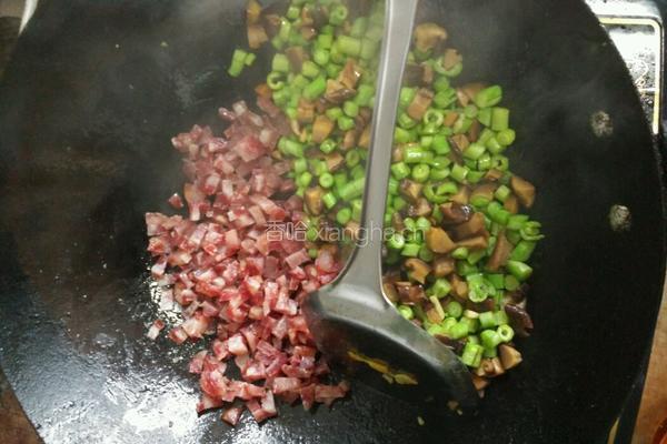 腊味彩疏炒饭的做法图解13