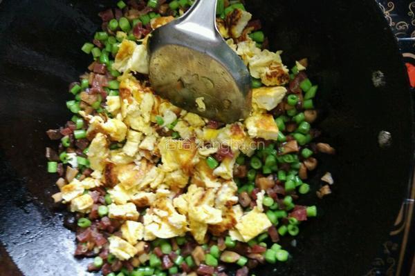 腊味彩疏炒饭的做法图解14