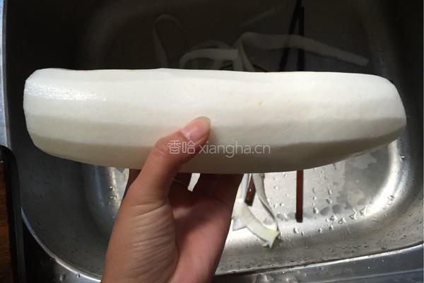 酸甜萝卜片的做法图解1