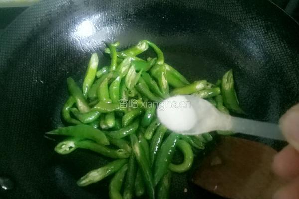 辣炒香菇豆干的做法图解5
