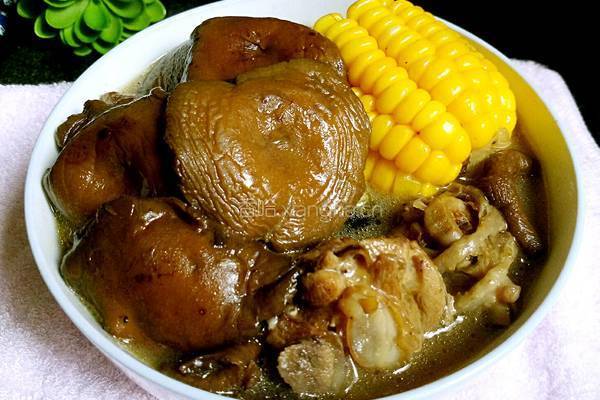 农家野生菌炖鸡的做法图解9