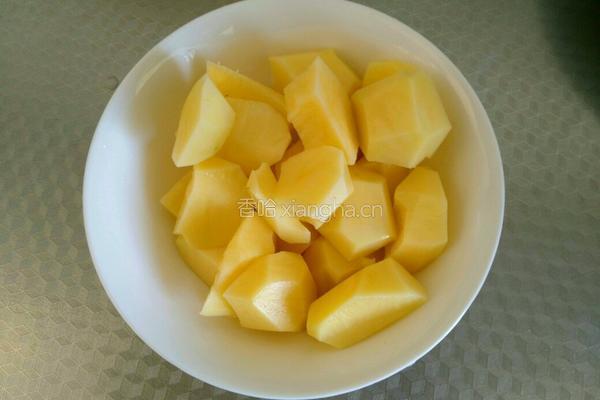 豆豉炖土豆鸡块的做法图解2