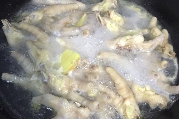 柠檬泡椒鸡爪的做法图解3