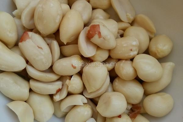 果仁菠菜的做法图解1