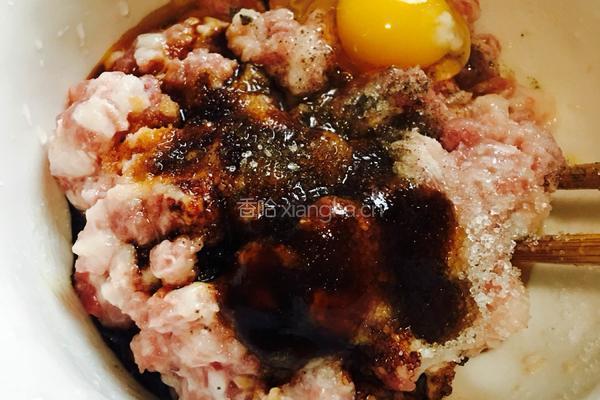板栗糯米蒸肉丸的做法图解3